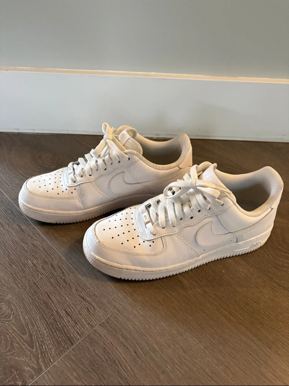 Nike Women's All-White Low-Top Sneakers - Picture 3 of 4